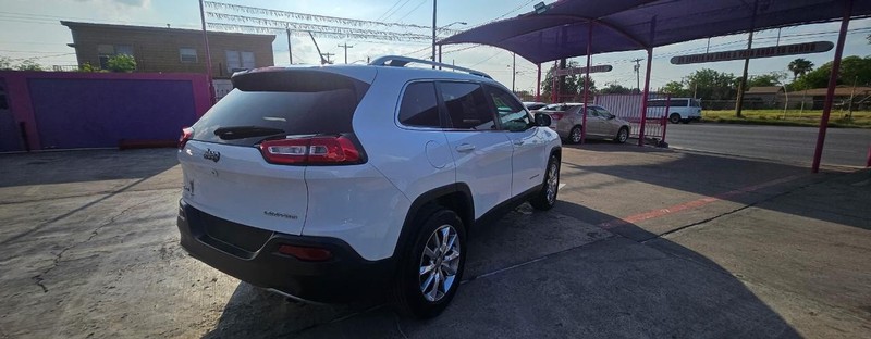 Jeep Cherokee Vehicle Full-screen Gallery Image 3