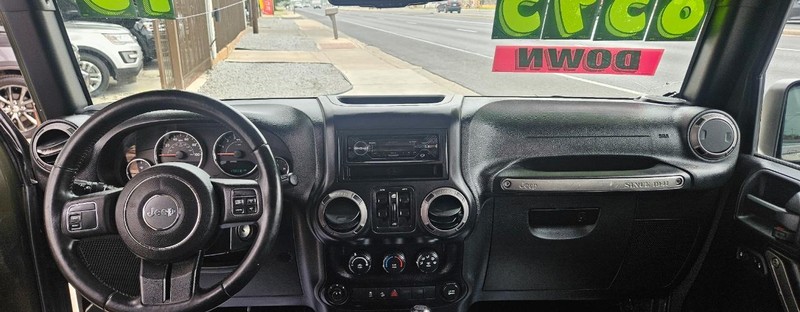 Chrysler Pacifica Vehicle Full-screen Gallery Image 6