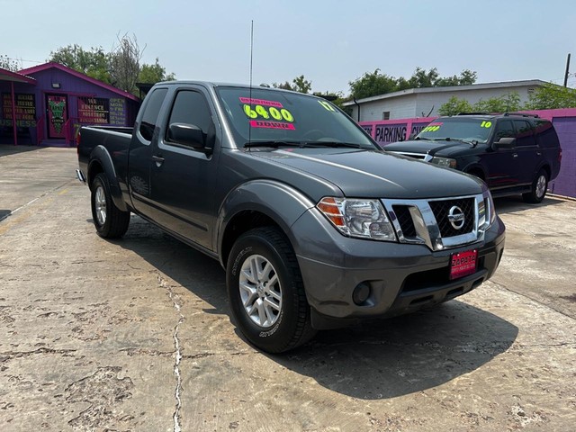 2017 Nissan Frontier SV's photo