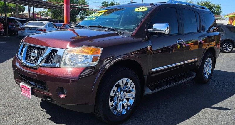 Nissan Armada Vehicle Full-screen Gallery Image 2