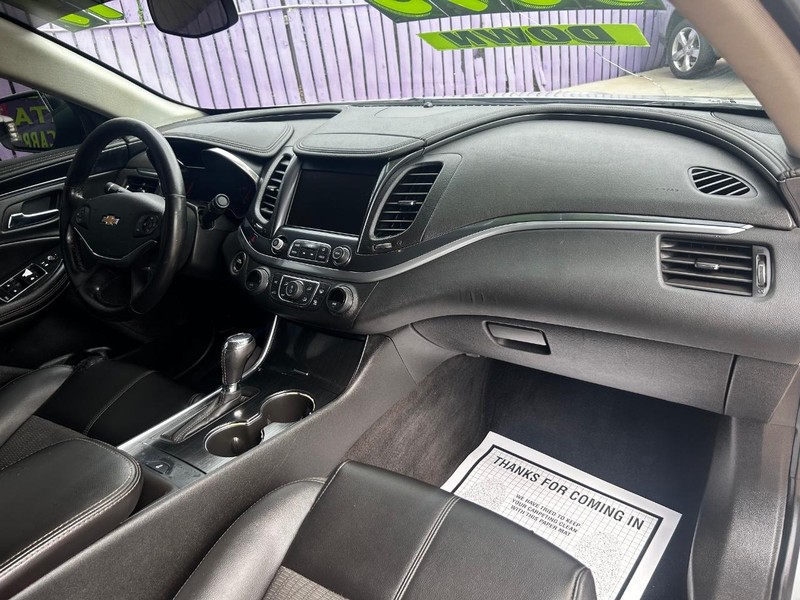 Chevrolet Impala Vehicle Full-screen Gallery Image 6