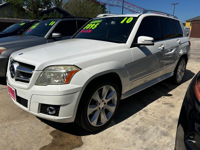 Mercedes-Benz GLK-Class Vehicle Full-screen Gallery Image 2