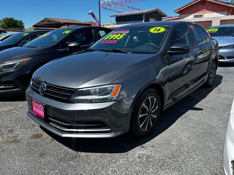 Volkswagen Jetta Sedan Vehicle Full-screen Gallery Image 2