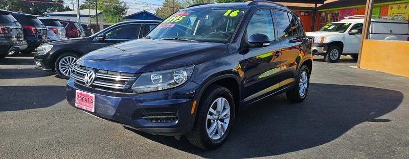 Volkswagen Tiguan Vehicle Full-screen Gallery Image 2