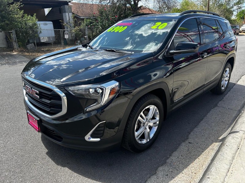 GMC Terrain Vehicle Full-screen Gallery Image 2