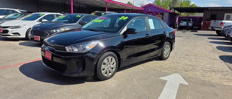 Kia Rio Vehicle Full-screen Gallery Image 2