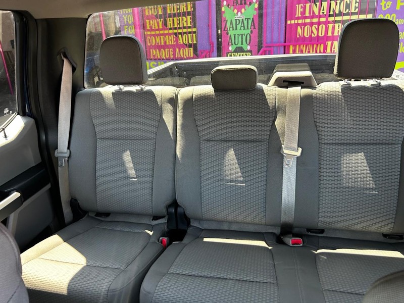 Ford F-150 Vehicle Full-screen Gallery Image 8