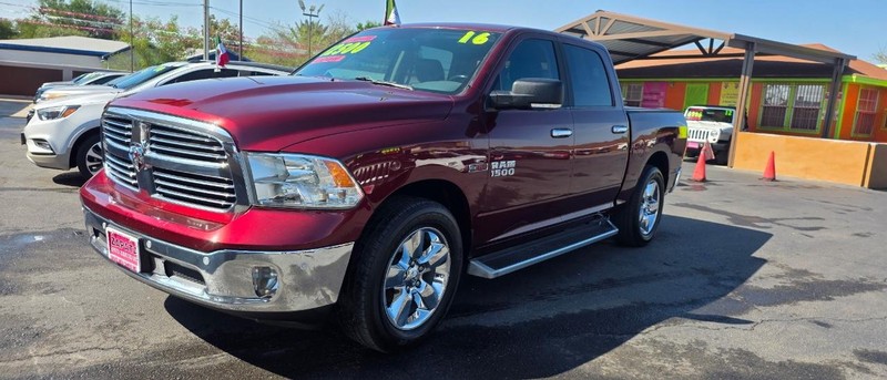 Ram 1500 Vehicle Full-screen Gallery Image 3