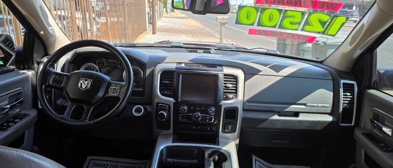 Ram 1500 Vehicle Full-screen Gallery Image 5