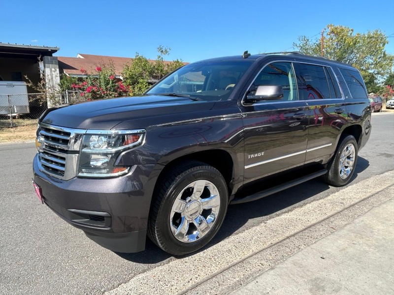Chevrolet Tahoe Vehicle Full-screen Gallery Image 2