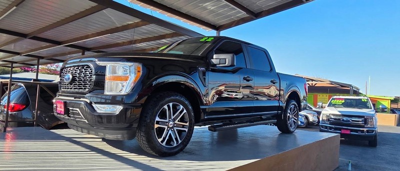 Ford F-150 Vehicle Full-screen Gallery Image 2