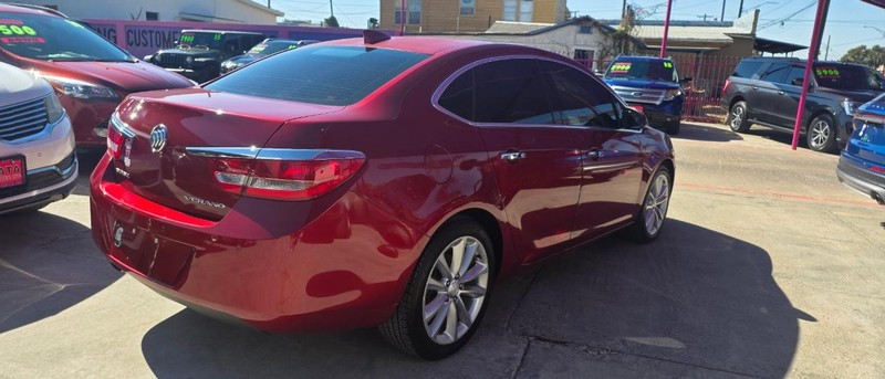 Buick Verano Vehicle Full-screen Gallery Image 3