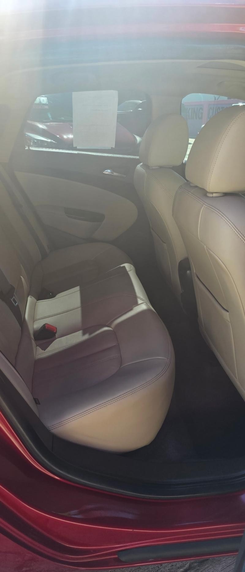 Buick Verano Vehicle Full-screen Gallery Image 6