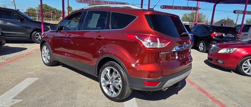 Ford Escape Vehicle Full-screen Gallery Image 3