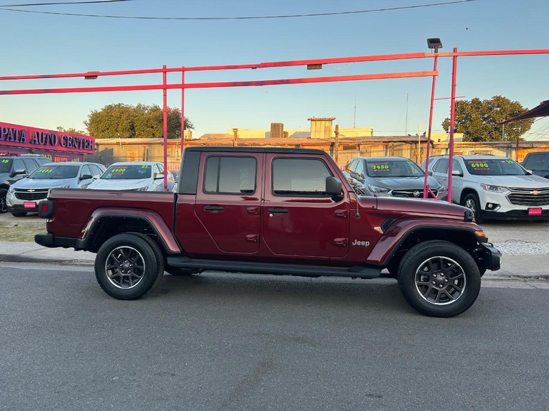 Jeep Gladiator Vehicle Full-screen Gallery Image 6