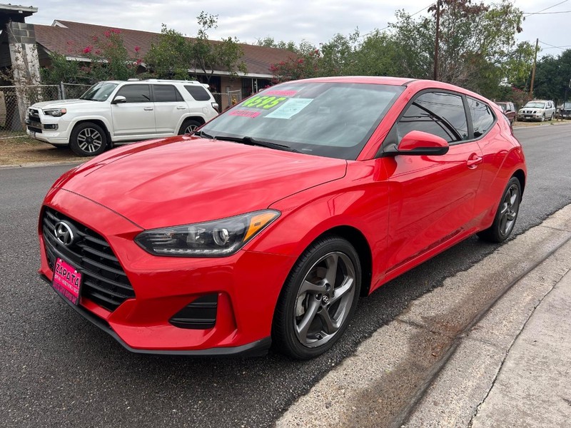 Hyundai Veloster Vehicle Full-screen Gallery Image 4