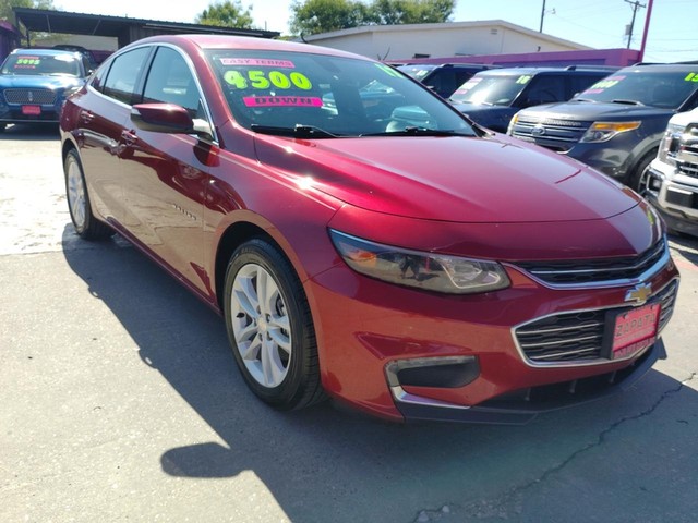 2017 Chevrolet Malibu 1LT's photo