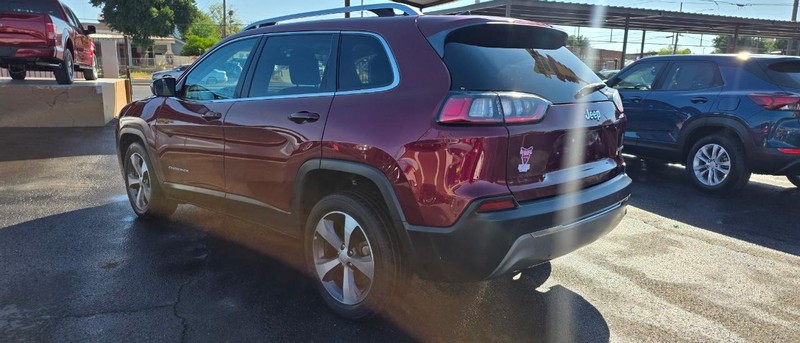 Jeep Cherokee Vehicle Full-screen Gallery Image 5