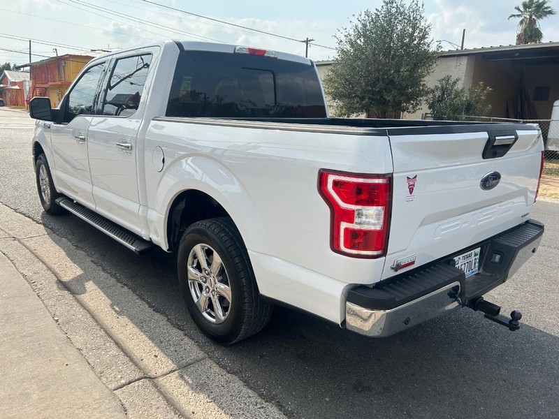 Ford F-150 Vehicle Full-screen Gallery Image 3