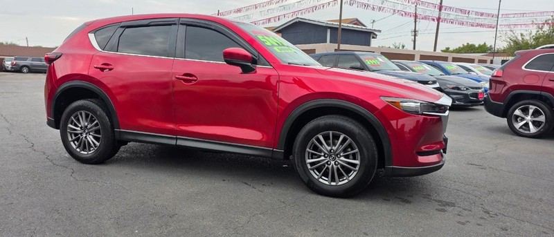 Mazda CX-5 Vehicle Full-screen Gallery Image 3