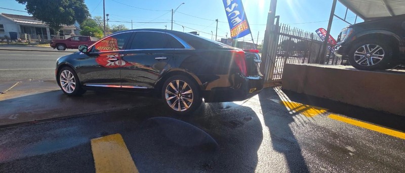 Cadillac XTS Vehicle Full-screen Gallery Image 4