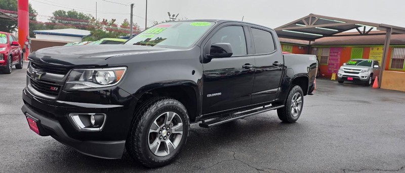 Chevrolet Colorado Vehicle Full-screen Gallery Image 2