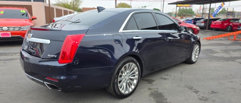 Cadillac CTS Sedan Vehicle Full-screen Gallery Image 4