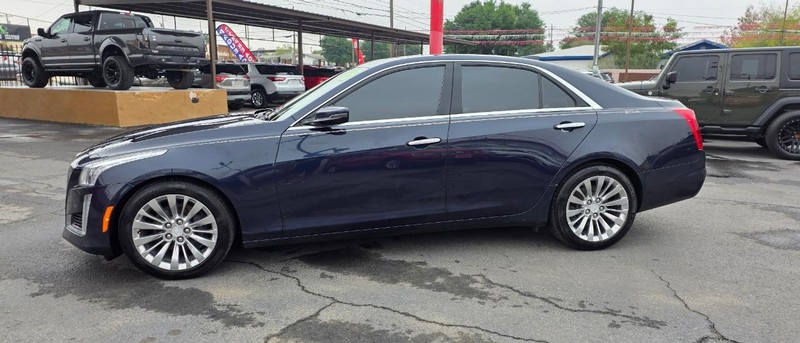 Cadillac CTS Sedan Vehicle Full-screen Gallery Image 5