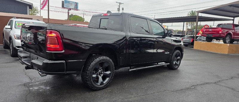 Ram 1500 Vehicle Full-screen Gallery Image 4