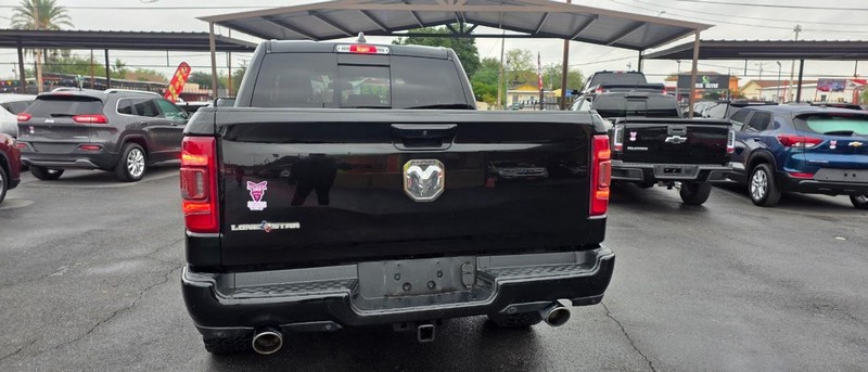 Ram 1500 Vehicle Full-screen Gallery Image 5