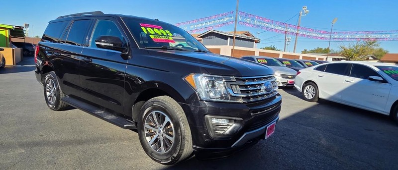 Ford Expedition Vehicle Full-screen Gallery Image 2