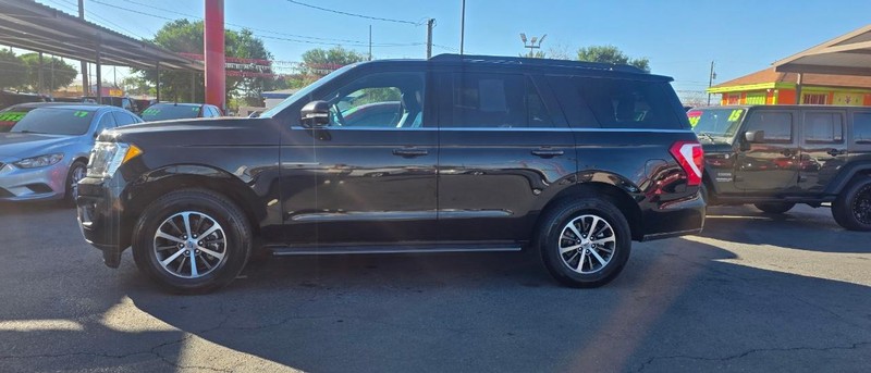 Ford Expedition Vehicle Full-screen Gallery Image 6