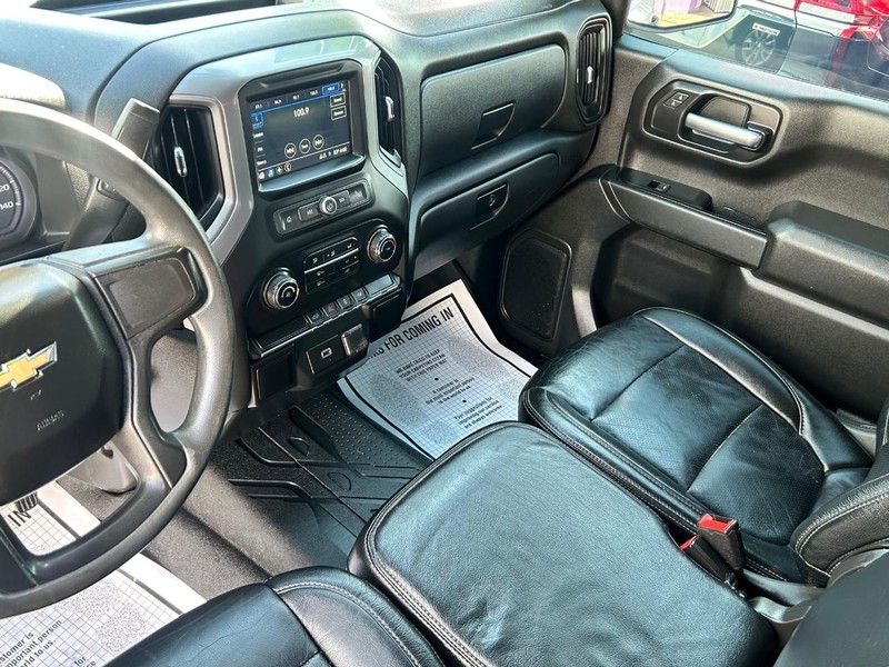 Chevrolet Silverado 1500 Vehicle Full-screen Gallery Image 8