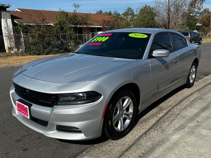 Dodge Charger Vehicle Full-screen Gallery Image 2