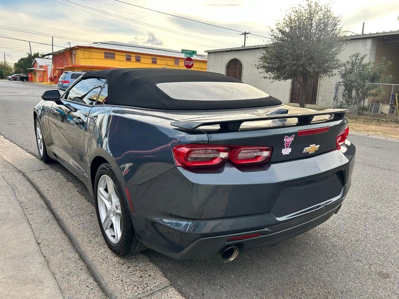 Chevrolet Camaro Vehicle Full-screen Gallery Image 5