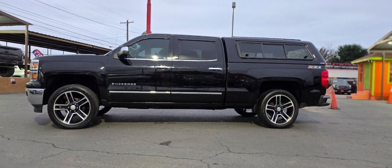 Chevrolet Silverado 1500 Vehicle Full-screen Gallery Image 2