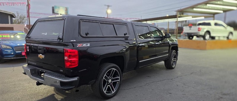 Chevrolet Silverado 1500 Vehicle Full-screen Gallery Image 3