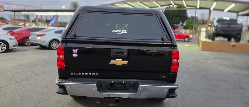 Chevrolet Silverado 1500 Vehicle Full-screen Gallery Image 9