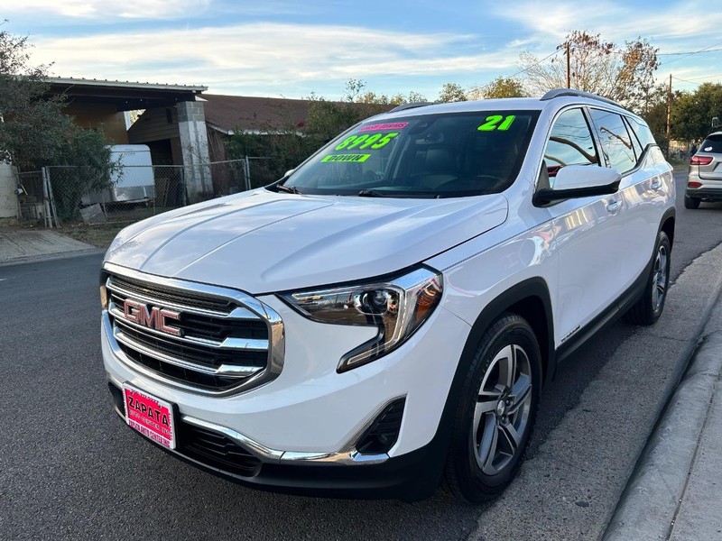 GMC Terrain Vehicle Full-screen Gallery Image 2