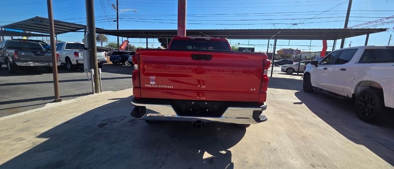 Chevrolet Silverado 1500 Vehicle Full-screen Gallery Image 4