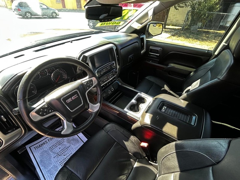 GMC Sierra 1500 Vehicle Full-screen Gallery Image 7