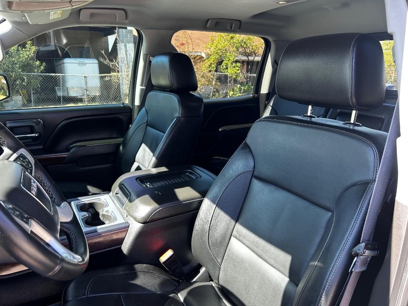 GMC Sierra 1500 Vehicle Full-screen Gallery Image 8