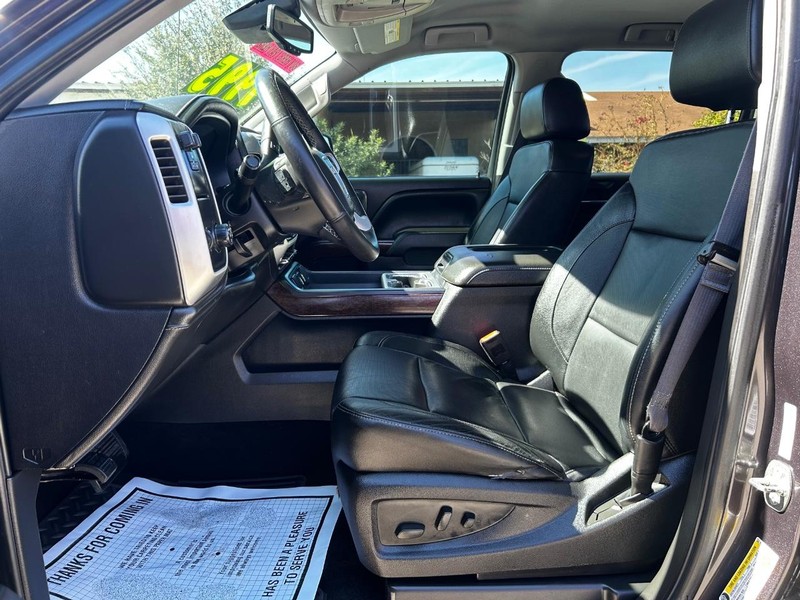 GMC Sierra 1500 Vehicle Full-screen Gallery Image 9