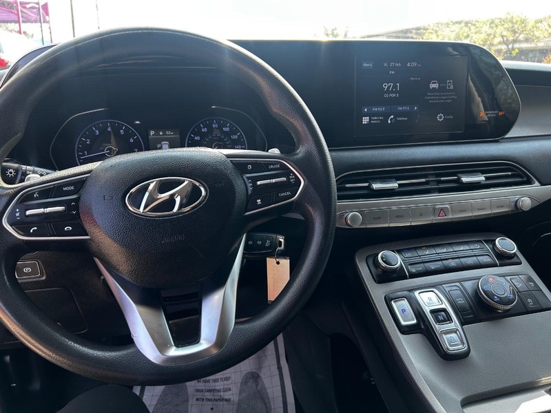 Hyundai Palisade Vehicle Full-screen Gallery Image 8