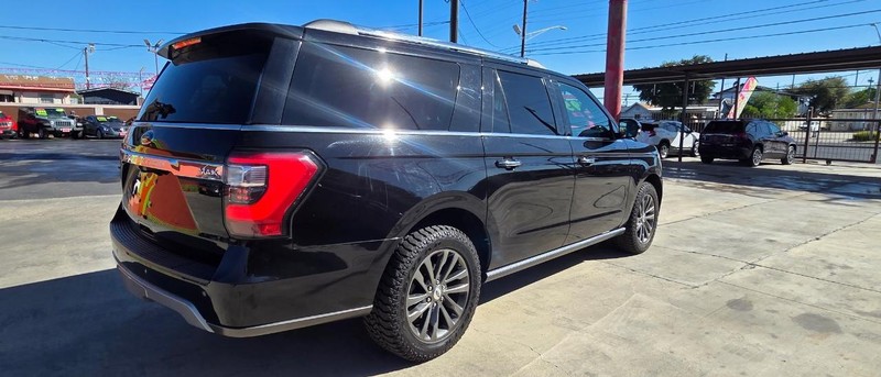 Ford Expedition Max Vehicle Full-screen Gallery Image 4