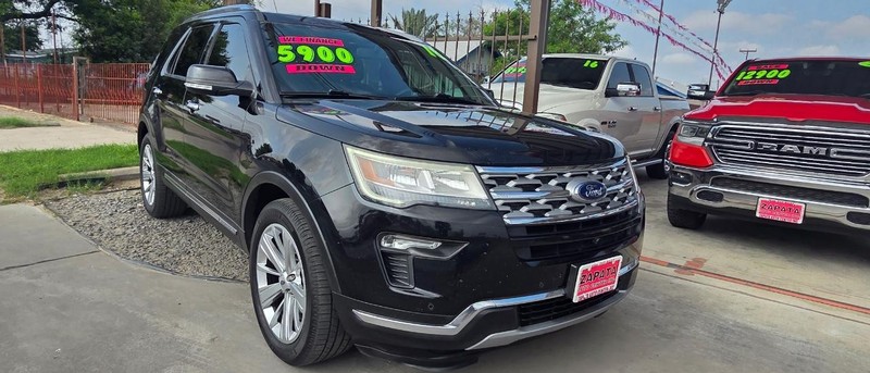 Ford Explorer Vehicle Full-screen Gallery Image 4