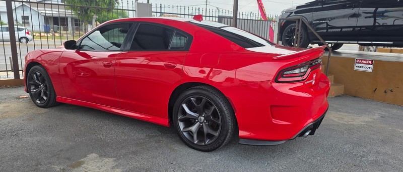 Dodge Charger Vehicle Full-screen Gallery Image 3