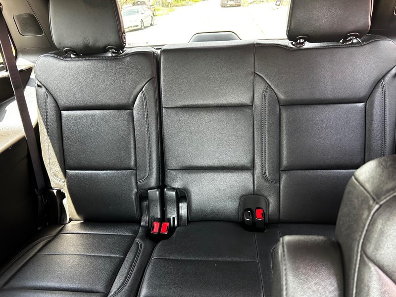 Chevrolet Tahoe Vehicle Full-screen Gallery Image 10