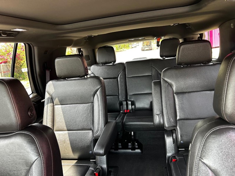 Chevrolet Tahoe Vehicle Full-screen Gallery Image 11
