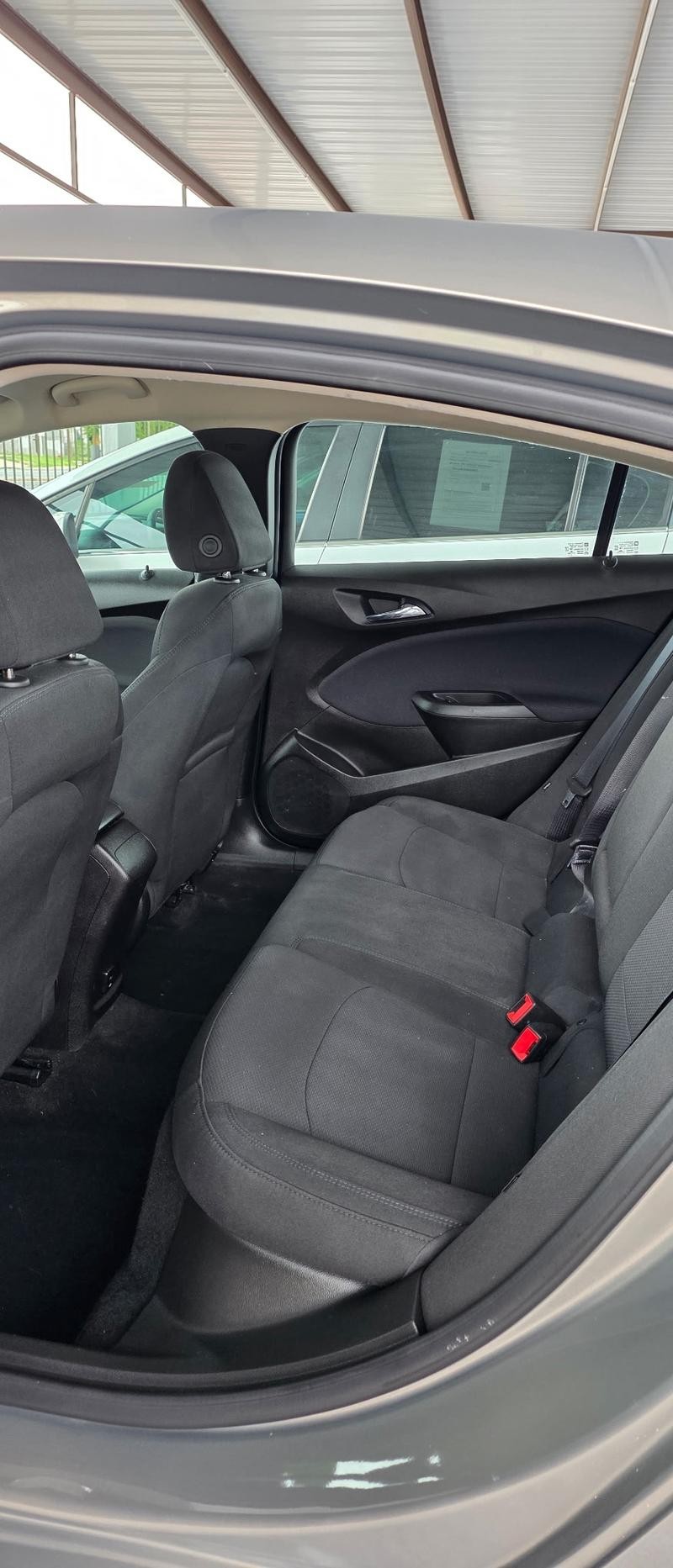 Chevrolet Cruze Vehicle Full-screen Gallery Image 7